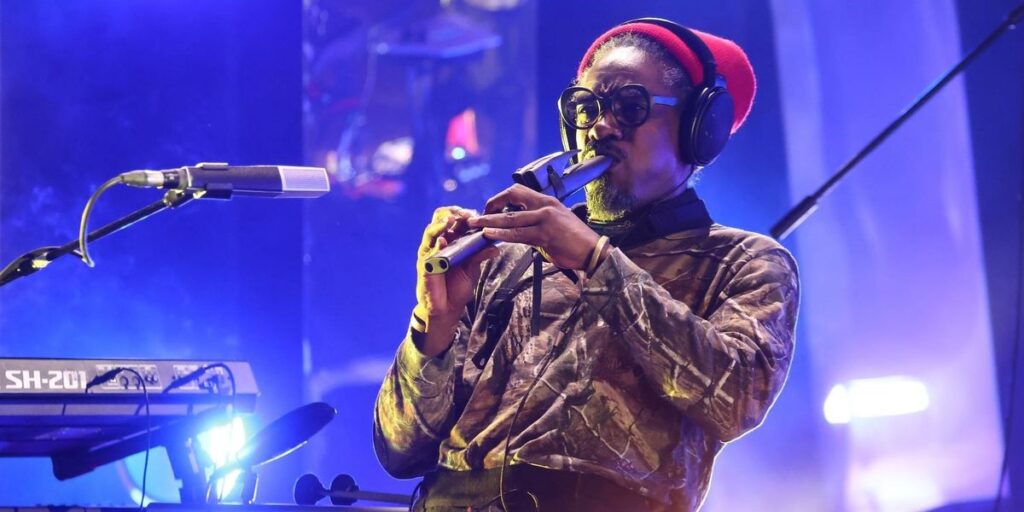 andre-3000-performs-new-blue-sun-during-the-2024-roots-picnic-at-the-mann-on-june-02-2024-in-philadelphia-pennsylvania.jpg