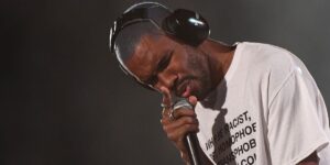 frank-ocean-performs-at-the-2017-panorama-music-festival-on-randall-s-island-in-new-york-on-july-28-2017.jpg