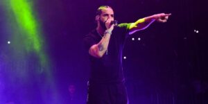 rapper-drake-performs-onstage-during-lil-baby-friends-birthday-celebration-concert-at-state-farm-arena-on-december-9-2022-i.jpg