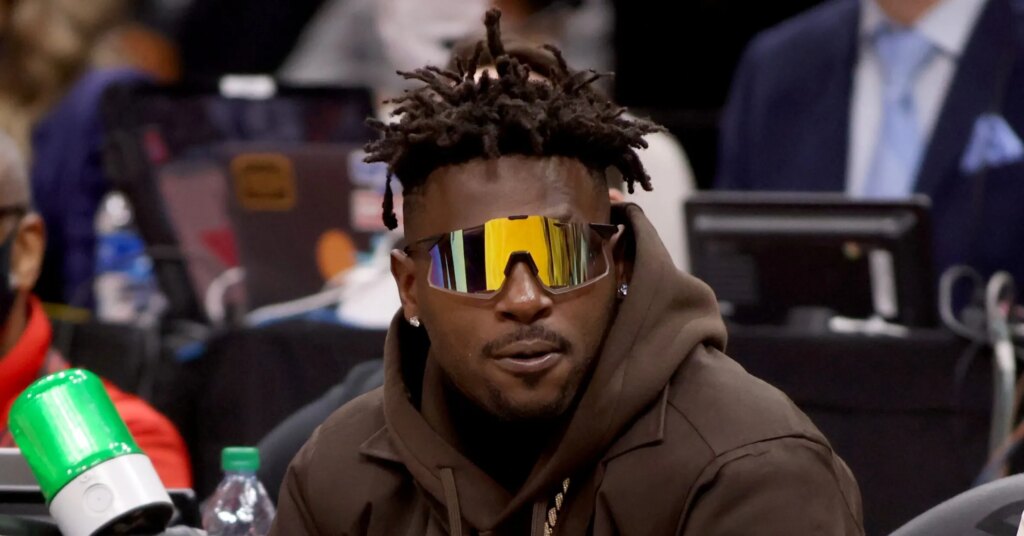 Antonio-Brown-2368x1575.jpg