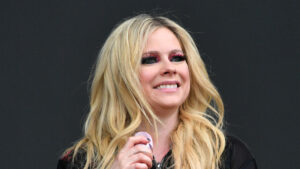 Avril-Lavigne-Glastonbury-Festival-2024-710x400-1.jpg
