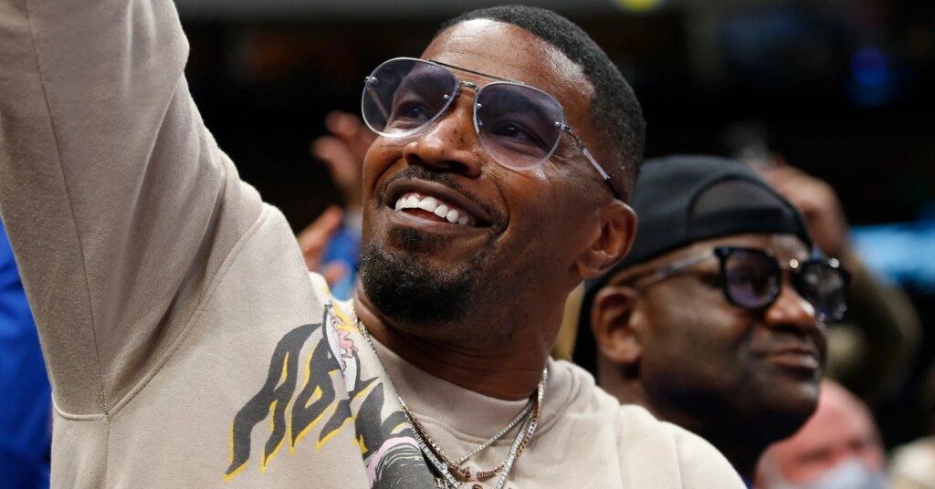 Jamie-Foxx-5-1-2363x1575.jpg