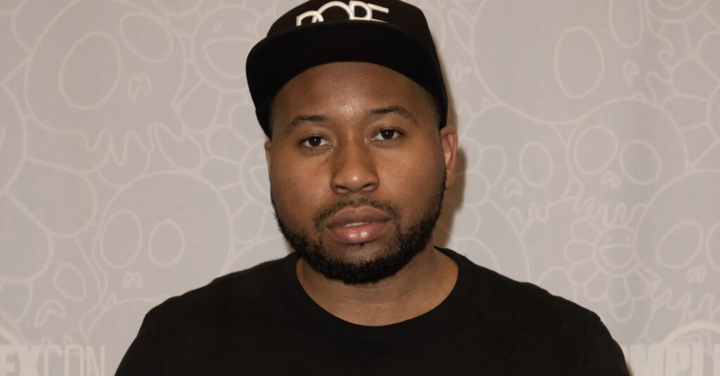 Scru-Face-Jean-DJ-Akademiks-Diss-Wacced-Out-Murals-Hip-Hop-News-scaled-e1733684252683-2364x1575.jpg