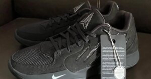 Swarovski-Nike-Ja-2-Midnight-HV9999-001.jpg
