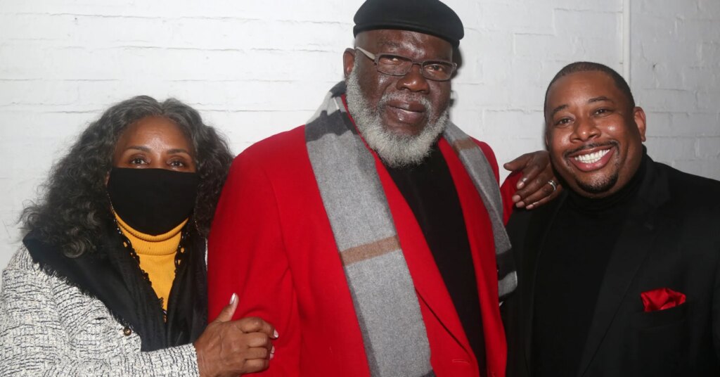 TD-Jakes-Health-Scare-Medical-Emergency-Surgery-Response-News-2208x1575.jpg