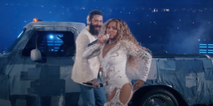 beyonce-and-post-malone-perform-at-nrg-stadium-on-christmas-day.png