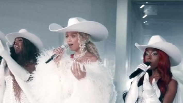 beyonce-bowl-nfl-netflix-blackbiird.jpeg