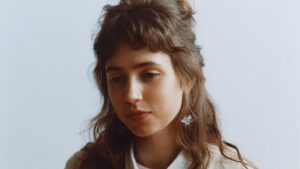 clairo-TOP.jpg