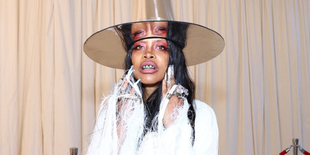erykah-badu-attends-the-2023-met-gala-celebrating-karl-lagerfeld-a-line-of-beauty-at-the-metropolitan-museum-of-art-on-may-01.jpg