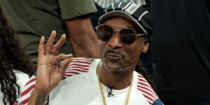 snoop-dogg-attends-the-mens-basketball-quarterfinals-match-between-brazil-and-usa-on-day-eleven-of-the-olympic-games-paris-2024.jpg