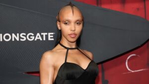 1-fka-twigs.jpg