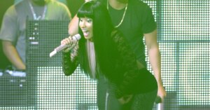Drake-Nicki-Minaj-Up-All-Night-Old-Performance-Instagram-Hip-Hop-News-1953x1575.jpg