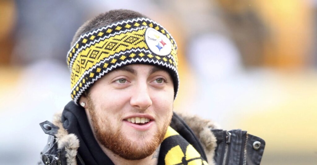Mac-Miller-New-Song-Fire-Emoji-Playlist-Stream-Hip-Hop-News-scaled-e1736631993193-2362x1575.jpg