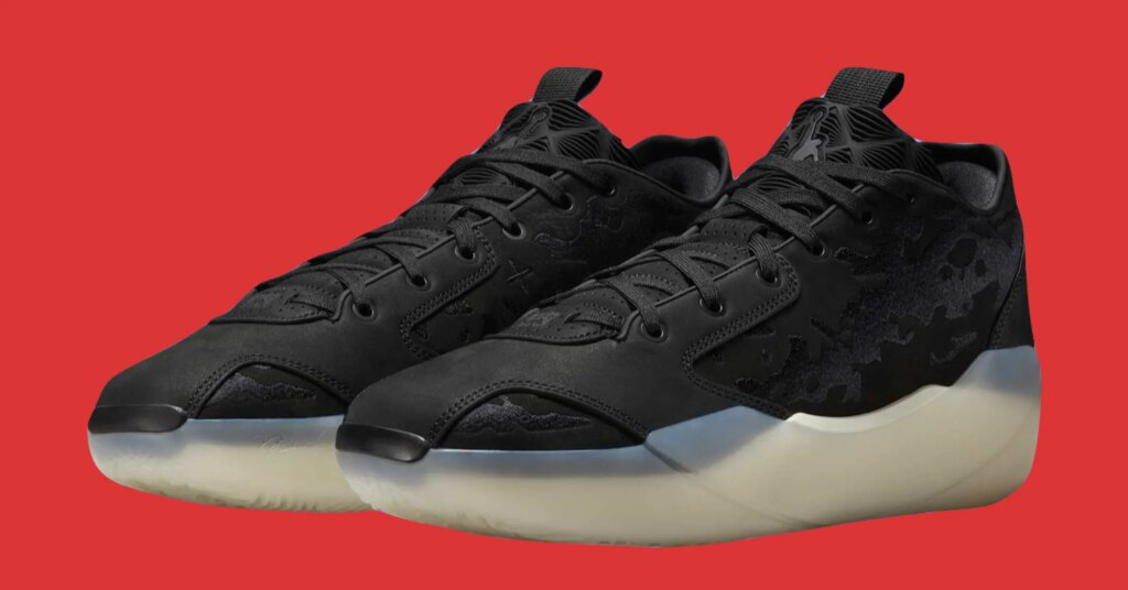 SneakerHeader.001-13.jpeg