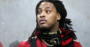 Waka-Flocka-Flame-Jumped-Fake-Reactions-Ten-People-Hip-Hop-News-2334x1575.jpg