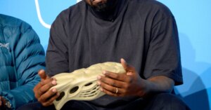 kanye-west-6-1907x1575.jpg