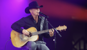 kenny-chesney-sphere.png