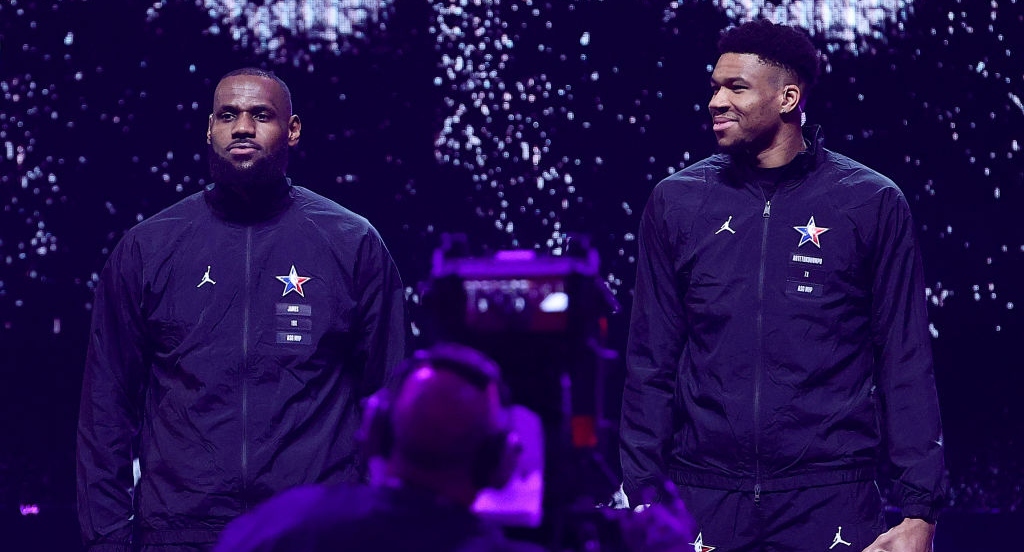 lebron-giannis.jpg