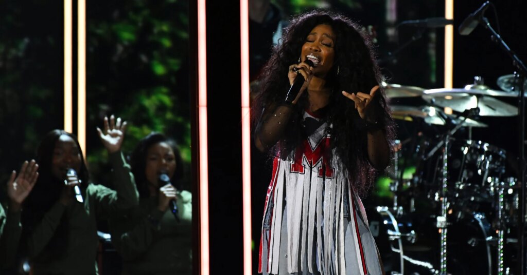 sza-2361x1575.jpg