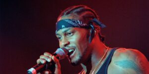 d-angelo-vocal-performs-on-july-16th-2000-at-the-north-sea-jazz-festival-the-hague-netherlands.jpg