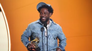 kendrick-lamar-grammy-win-copy.jpeg