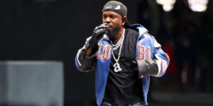 new-orleans-louisiana-february-09-kendrick-lamar-performs-onstage-during-apple-music-super-bowl-lix-halftime-show-at-caesars.jpg