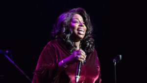 Angie-Stone-Raheem-DeVaughn-Holiday-Charity-Concert-2025-710x400-1.jpg
