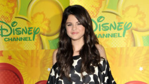 Selena-Gomez-Disney-Channel-Wizards-Of-Waverly-Place-2009-getty-grid.jpg