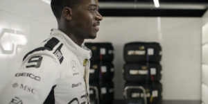 damson-idris-in-an-f1-racing-uniform.png