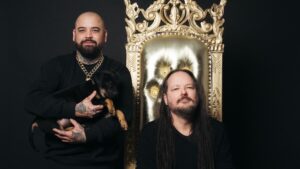 Korn-Jonathan-Davis-Freak-On-A-Leash-grid.jpeg