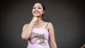 PinkPantheress-GettyImages-2022-710x400-1.jpeg