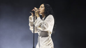 charli-xcx-copy.jpg