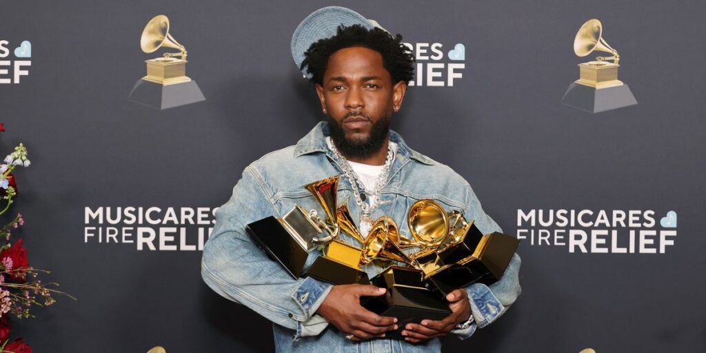 kendrick-lamar-winner-of-record-of-the-year-best-rap-performance-best-rap-song-best-music-video-and-song-of-the-year-for-no.jpg