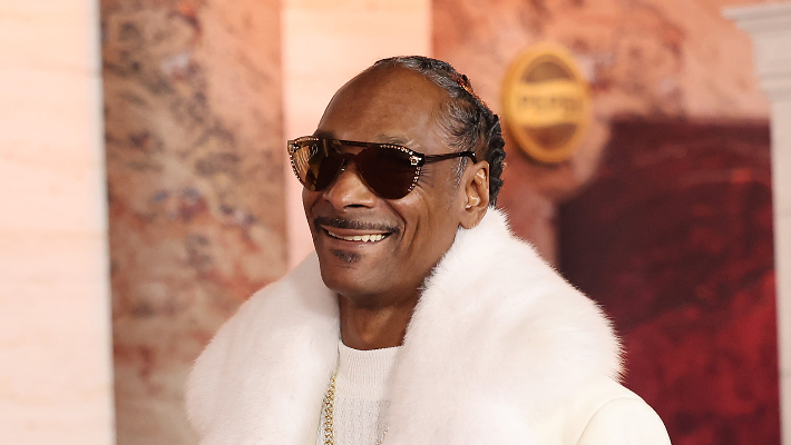 Snoop-Dogg-Shante-Broadus-Gladiator-II-Premiere-2024-710x400-1.jpg