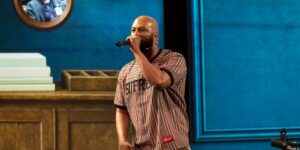 common-speaks-on-stage-during-the-on-purpose-live-tour-at-the-chicago-theatre-on-may-13-2025-in-chicago-illinois.jpg