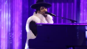 dangelo-feat.jpg