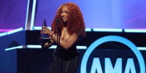 sza-at-the-2025-american-music-awards-held-at-the-fontainebleau-las-vegas-on-may-26-2025-in-las-vegas-nevada.jpg