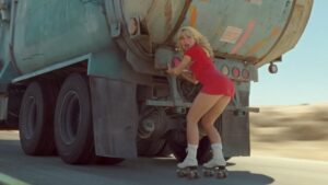 Sabrina-Carpenter-Manchild-video-grid.jpg