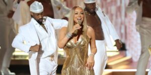 bet-ultimate-icon-award-recipient-us-singer-songwriter-mariah-carey-performs-on-stage-during-the-2025-bet-awards-at-the-peacock.jpg