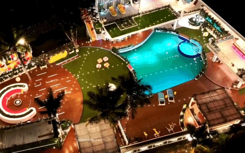an-aerial-photo-of-love-island.png
