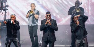 b-david-whitworth-philip-bailey-and-philip-bailey-jr-of-earth-wind-fire-perform-onstage-at-the-greek-theatre-on-june-27.jpg